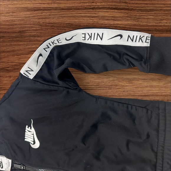 Y2K Nike Kids Track Jacket Black & White Athletic Activewear Bomber Logo Medium - Picture 3 of 7